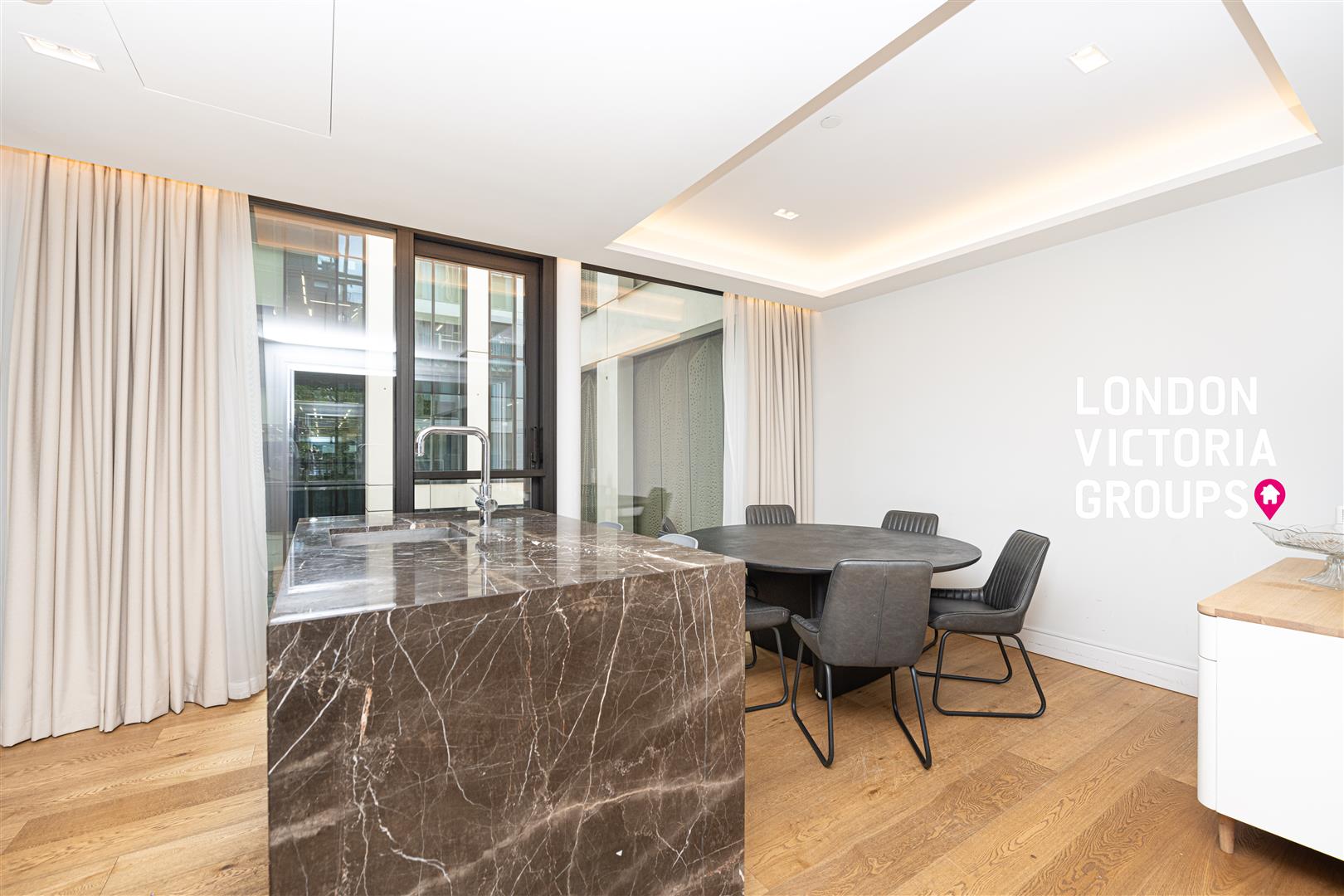 5 Belvedere Road, LONDON